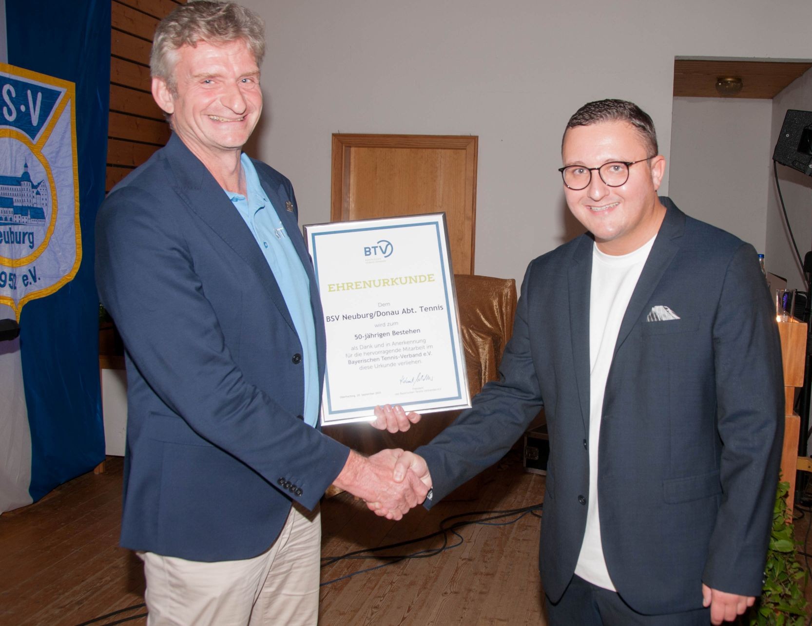2025 09 30 Foto bergabe Ehrenurkunde BTV N 1